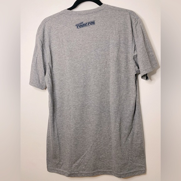 NWT New York 2022 Comic Con exclusive T-Shirt. “Abstract Skyline.” - Picture 2 of 5